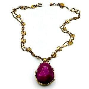 💖HP! Jessica Simpson Necklace with Oval Faceted Fuchsia Stone. Magnet Clasp